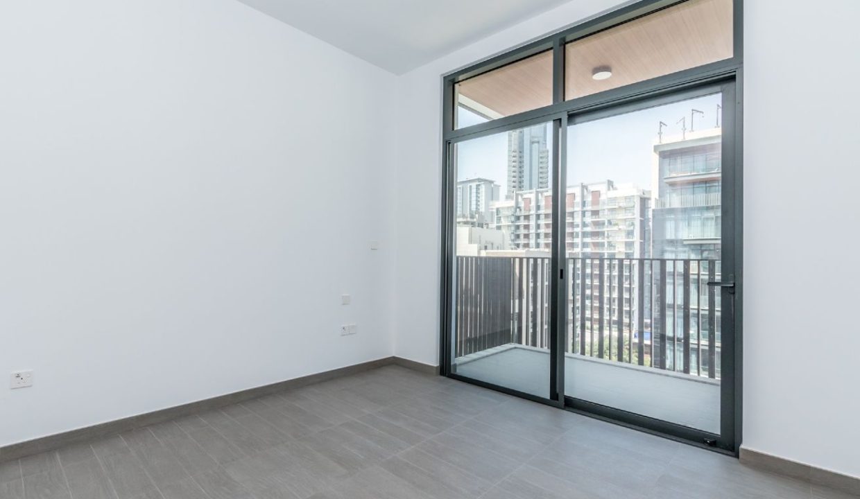 Live Modern | Stunning 2BR in Kensington Waters-9