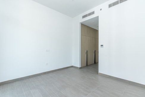 Live Modern | Stunning 2BR in Kensington Waters-10