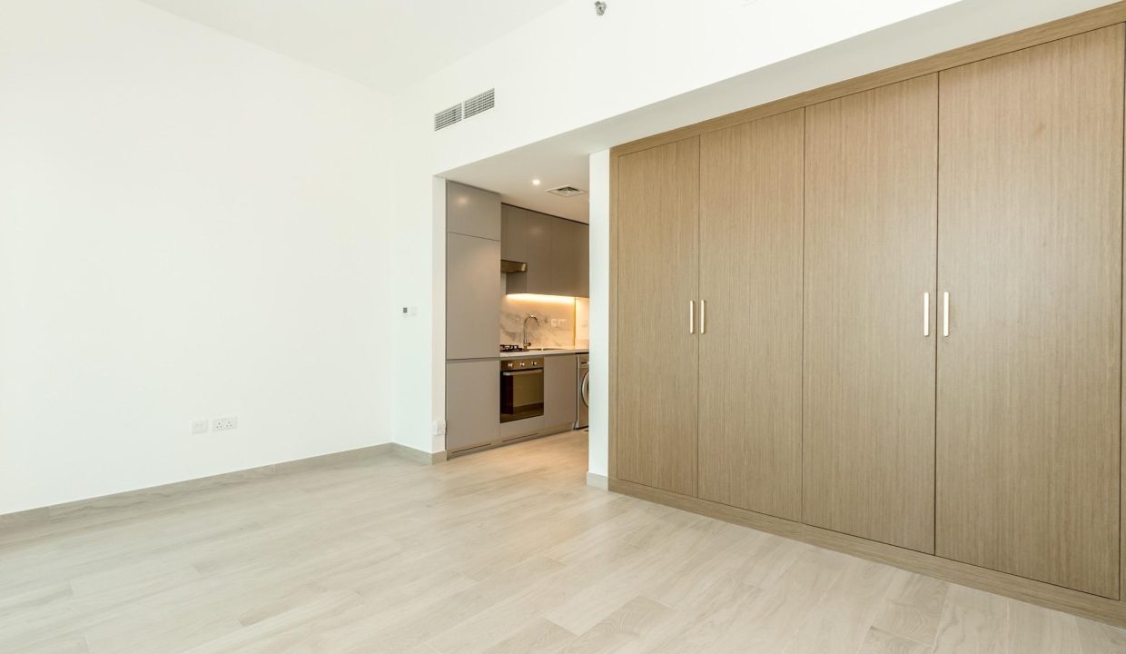 Stunning Studio in Fawad Azizi |partial Canal view-4