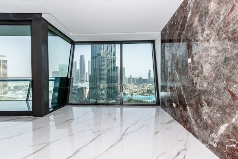 2 BR| Fully Upgraded | Burj Khalifa View-14