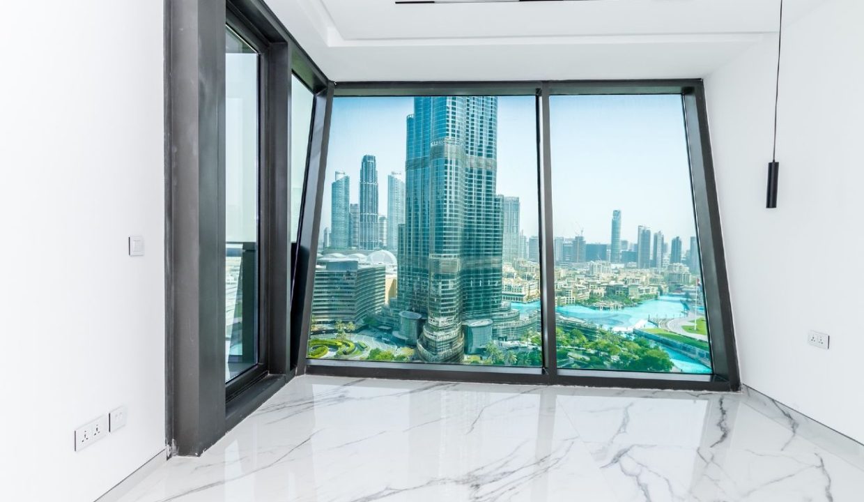 2 BR| Fully Upgraded | Burj Khalifa View-3