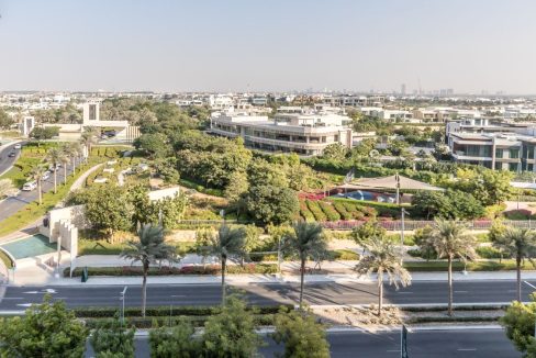 Elegant 1BR Unit in Ellington House-11