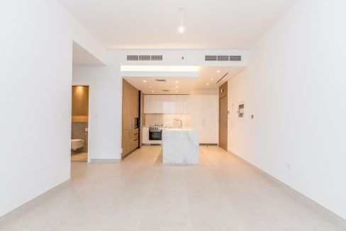 Elegant 1BR Unit in Ellington House-3