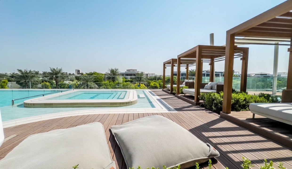 Elegant 3-Bedroom Apartment in Ellington House-21