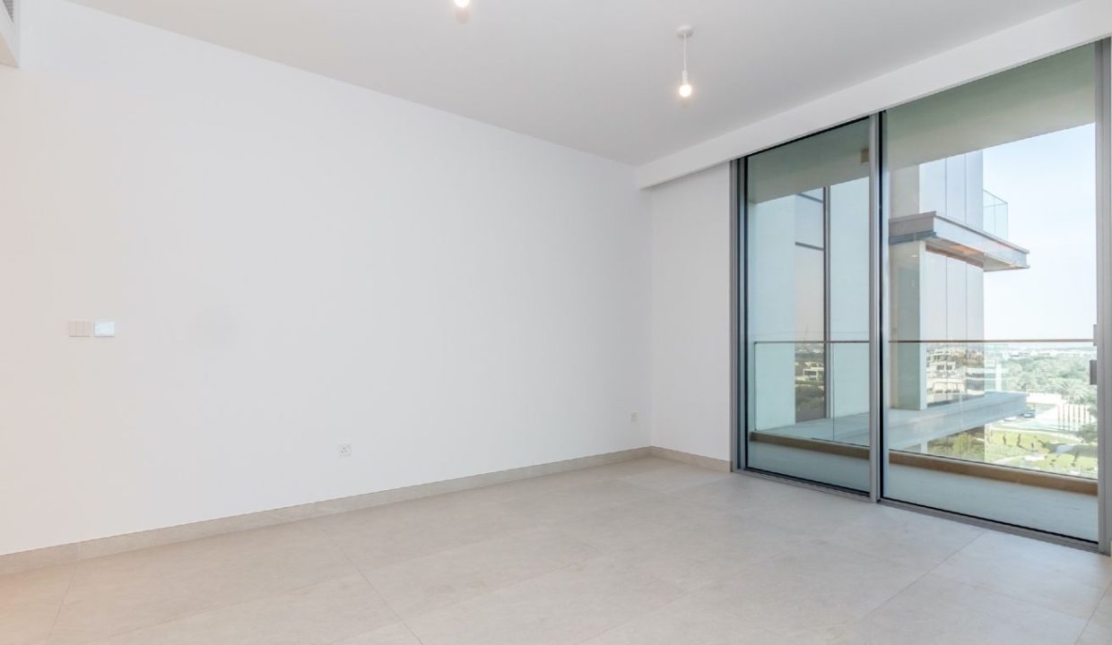 Elegant 1BR Unit in Ellington House-4