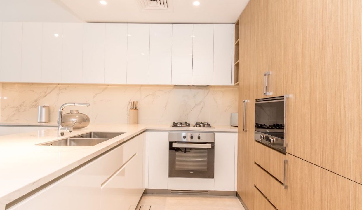 Stylish 1-Bedroom Apartment | Ellington House-5