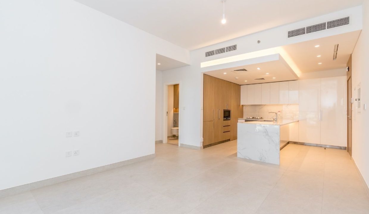 Elegant 1BR Unit in Ellington House-5