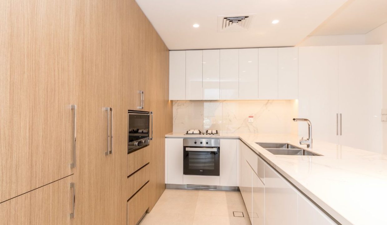 Elegant 1BR Unit in Ellington House-7