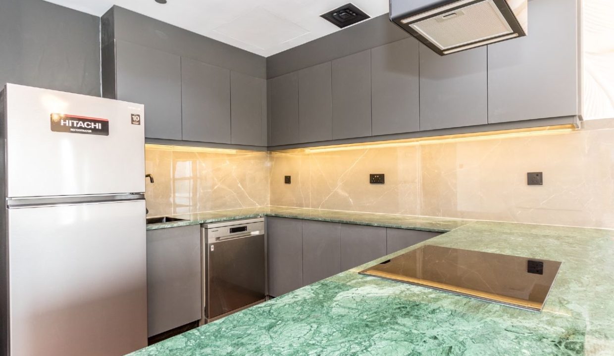 Stunning  2BR with Breathtaking Views-12