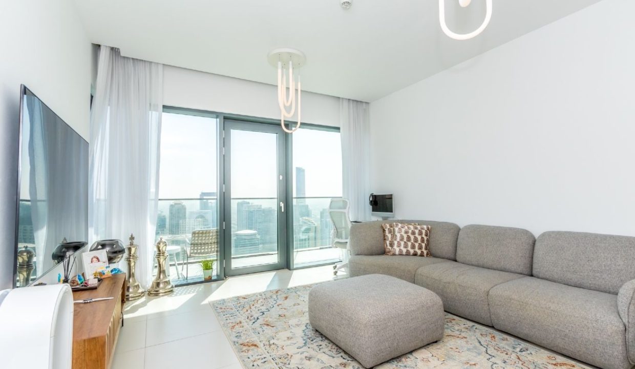 Luxurious 2-Bedroom Apartment in Vida Residence-3