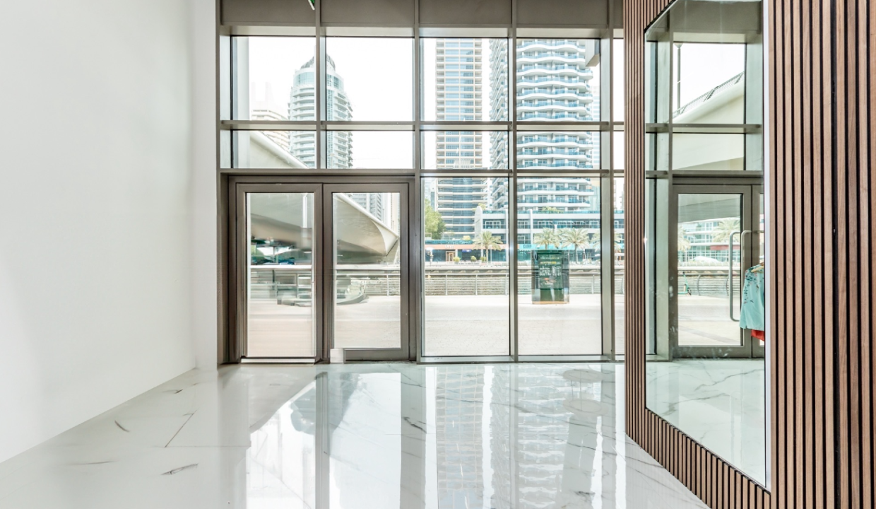 Versatile Retail Space| Prime Marina Promenade-4
