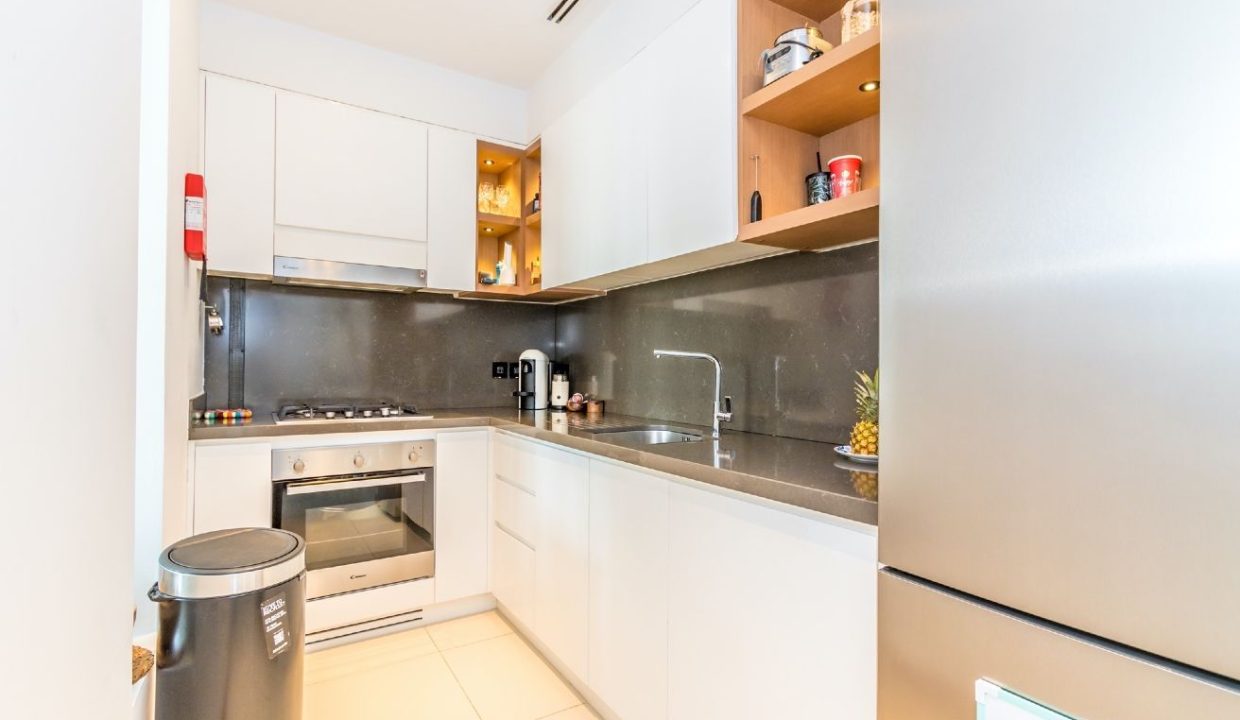 Luxurious 2-Bedroom Apartment in Vida Residence-5