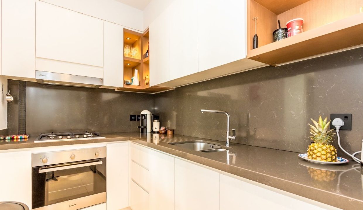 Luxurious 2-Bedroom Apartment in Vida Residence-6