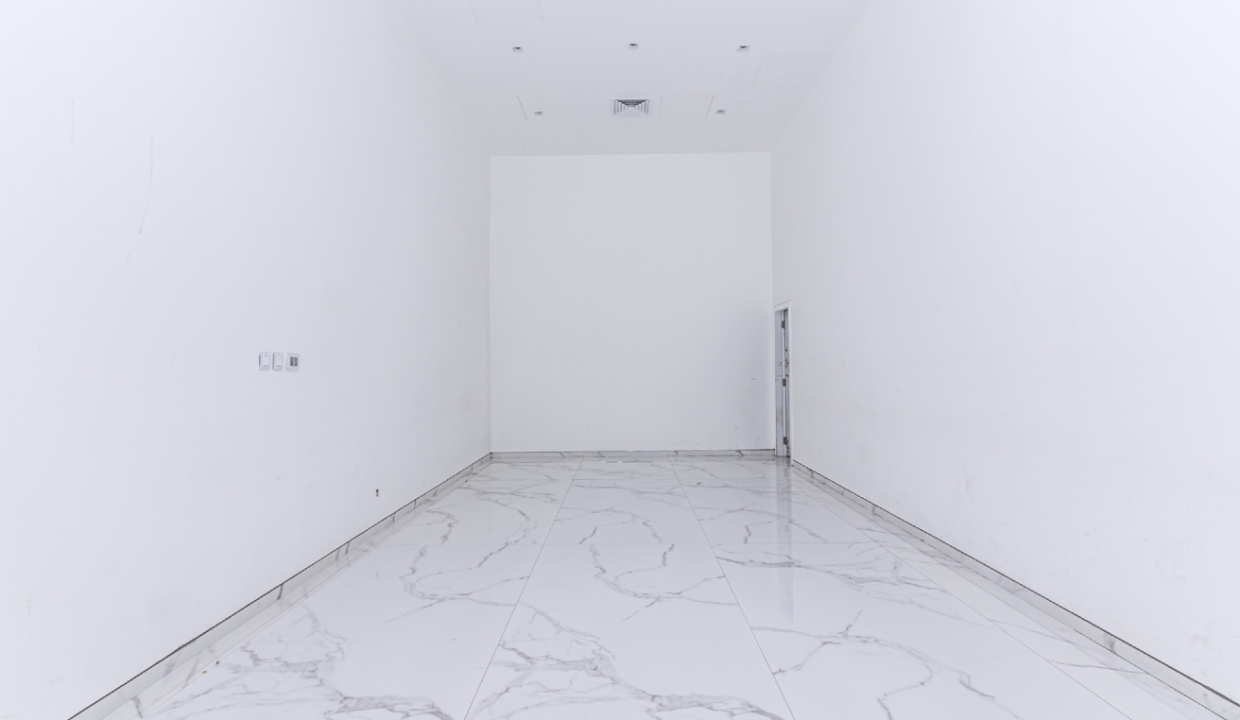 Versatile Retail Space| Prime Marina Promenade-9