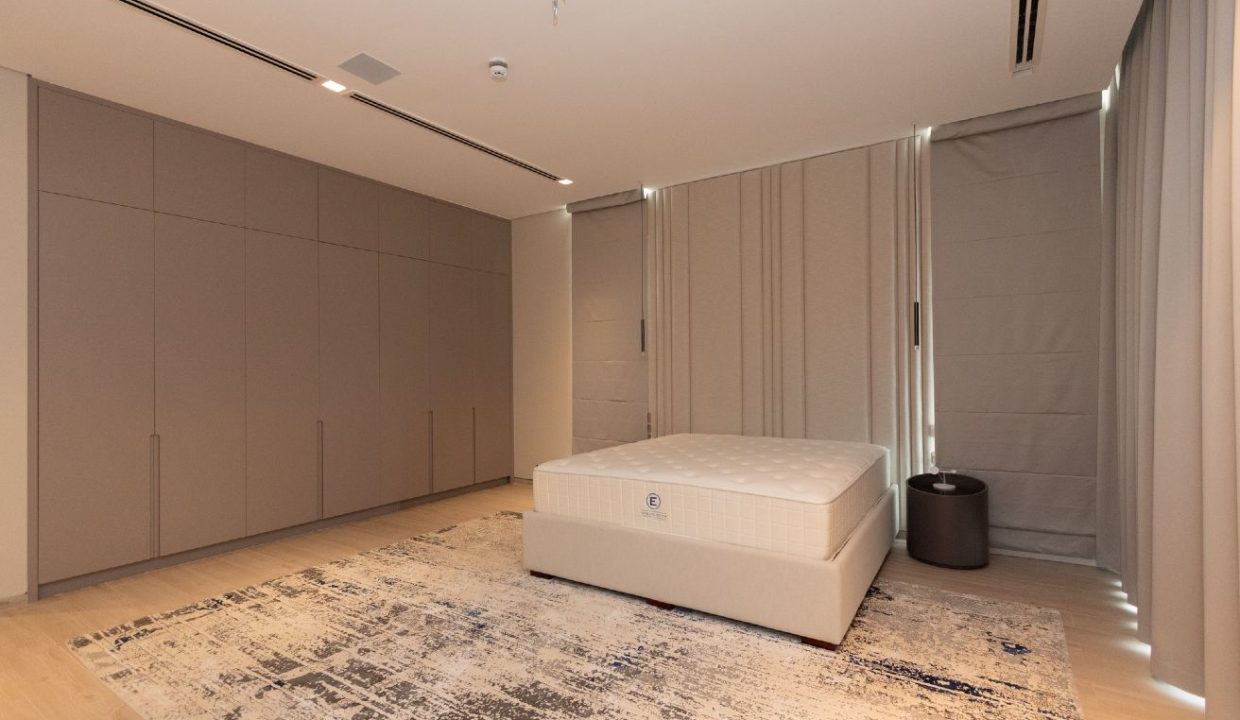 Ultra-Luxury 6BR Villa | Private Beach and Pool-19