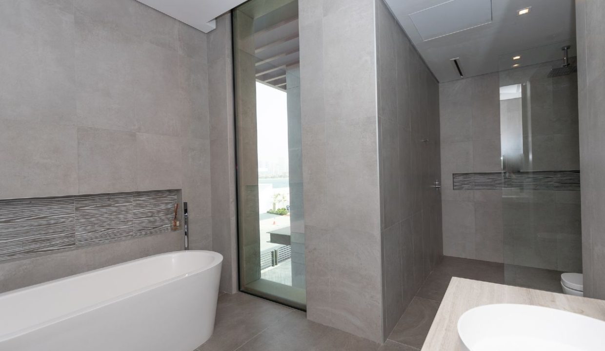 Ultra-Luxury 6BR Villa | Private Beach and Pool-29