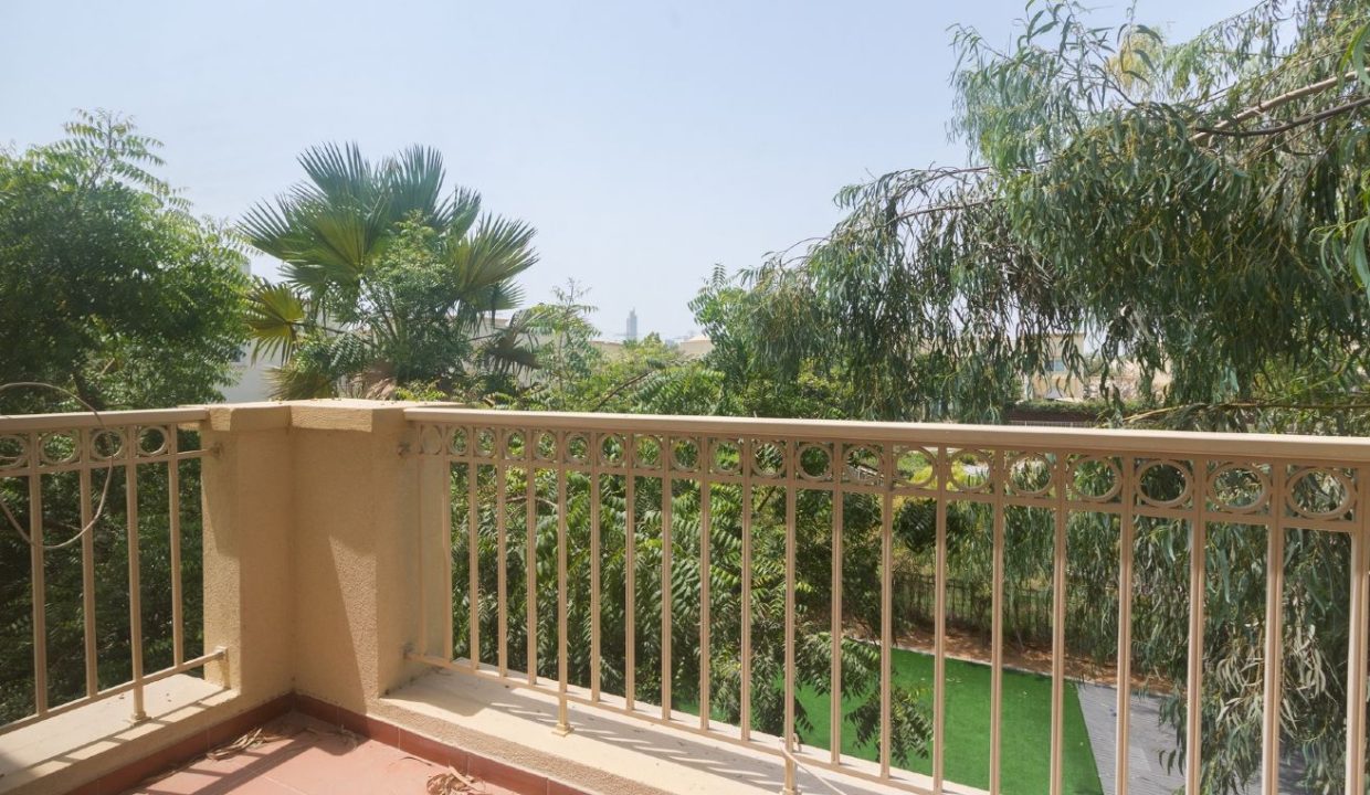 Amazing Lake-View | Fully Upgraded | Lush Garden-2