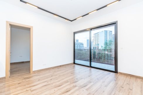 Elegant 2BR in Oakley Square  Residences-2