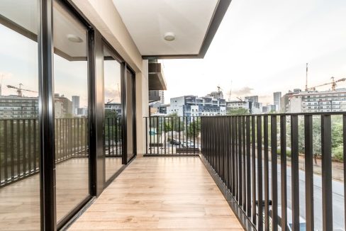 Elegant 2BR in Oakley Square  Residences-13