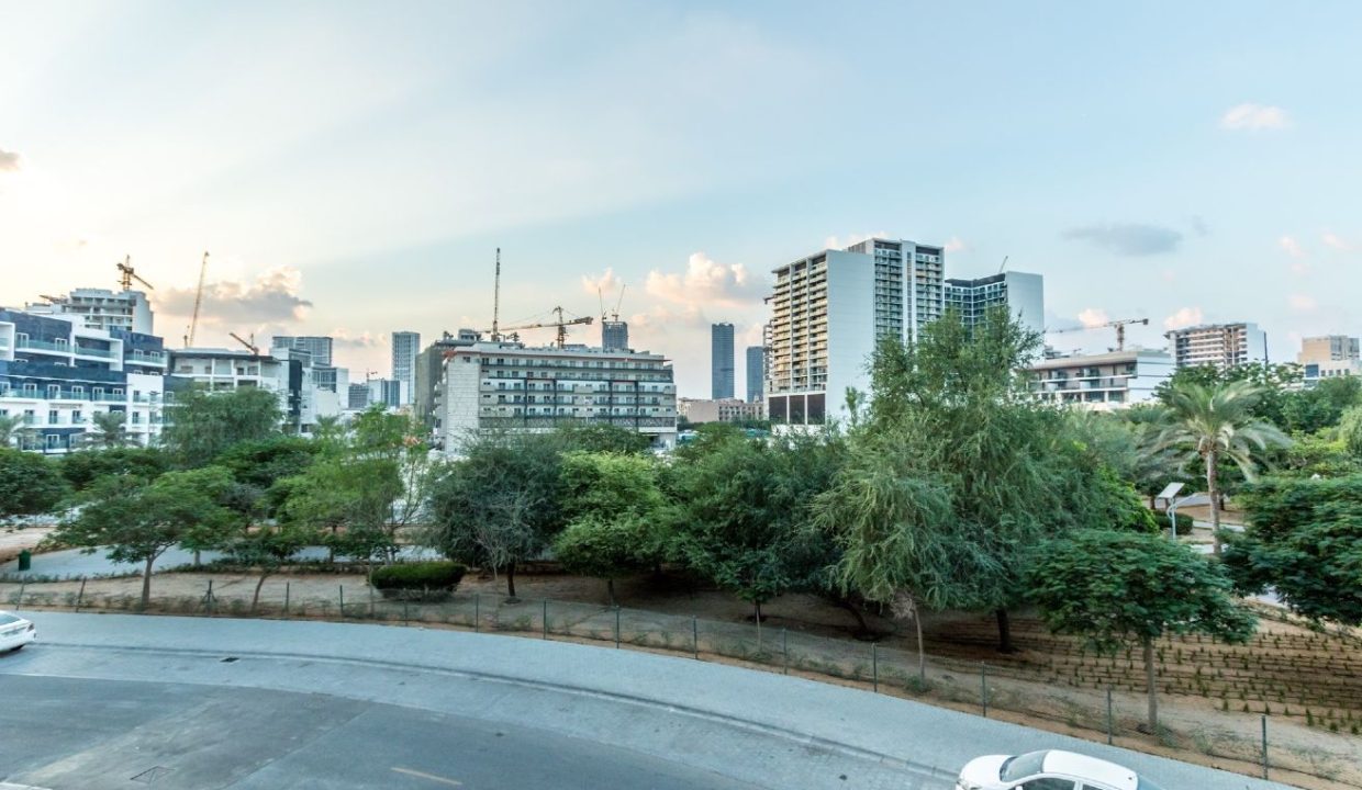 Elegant 2BR in Oakley Square  Residences-15