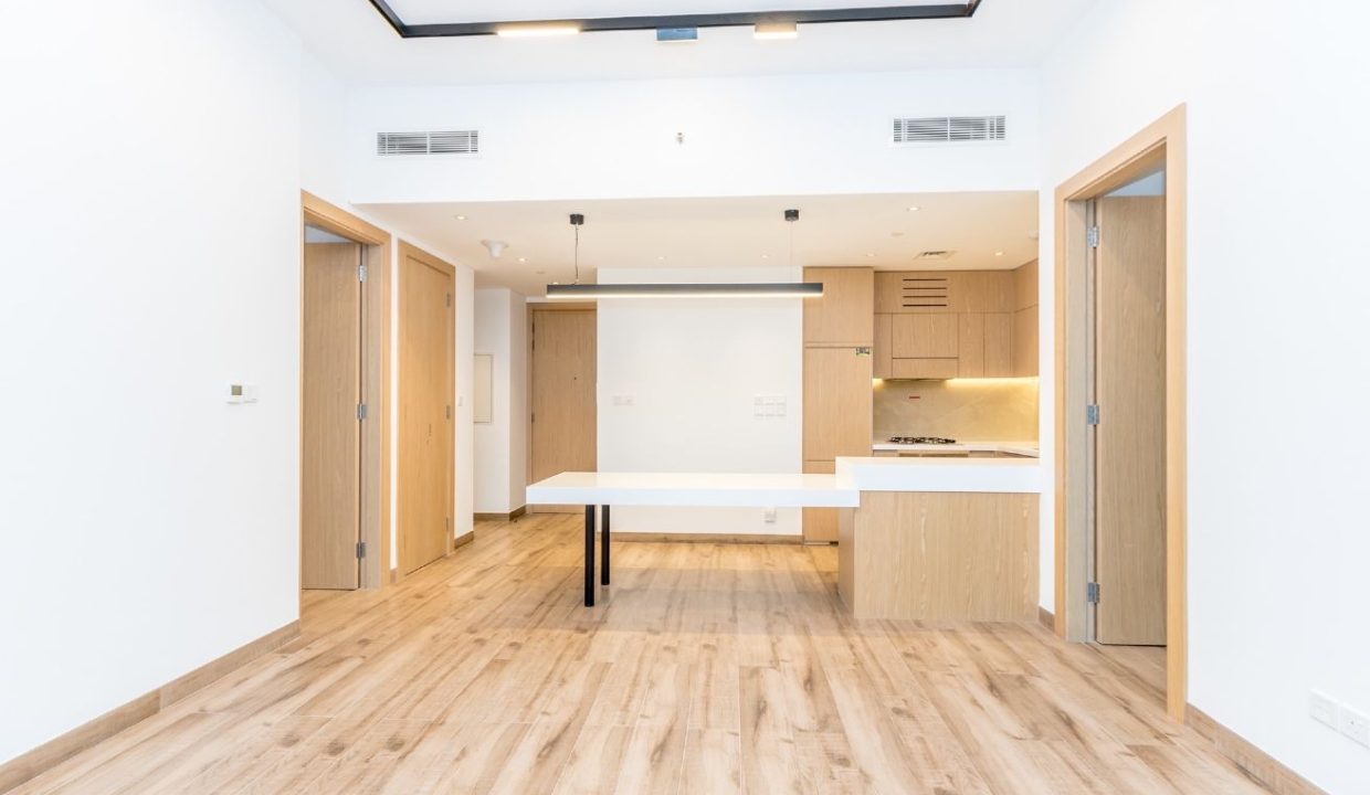 Elegant 2BR in Oakley Square  Residences-3