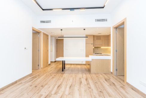 Elegant 2BR in Oakley Square  Residences-3