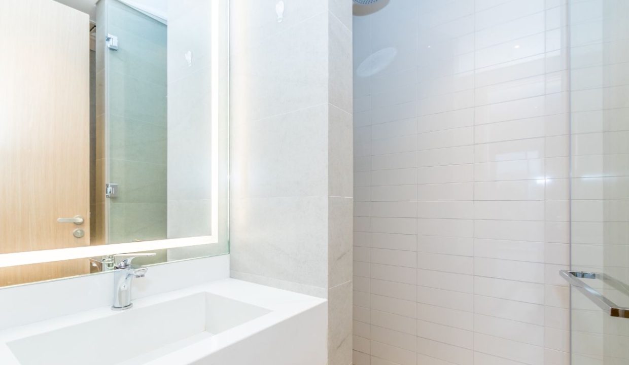 Elegant 2BR in Oakley Square  Residences-21