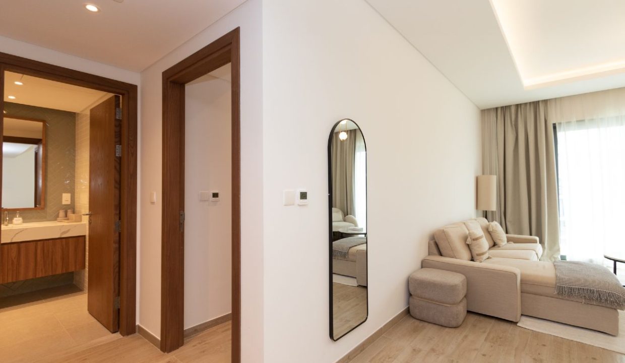 1BR Fully Furnished Apartment in Central Park-8