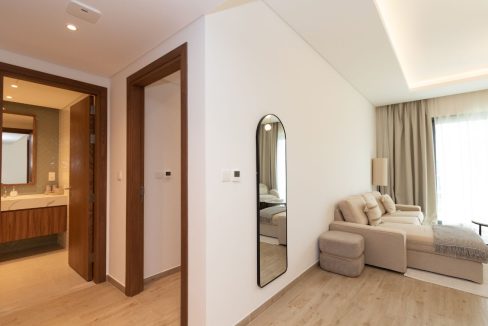 1BR Fully Furnished Apartment in Central Park-8