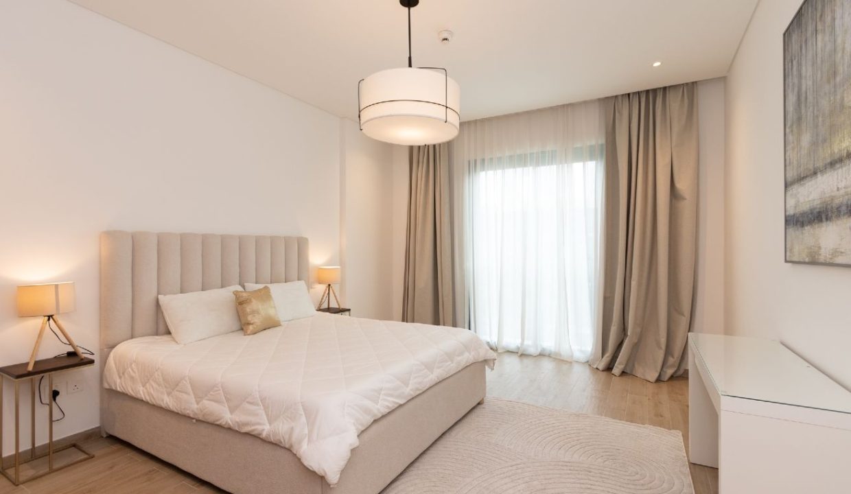 1BR Fully Furnished Apartment in Central Park-9