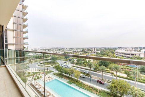 Modern 2BR+M with Top Amenities at Ellington House-18