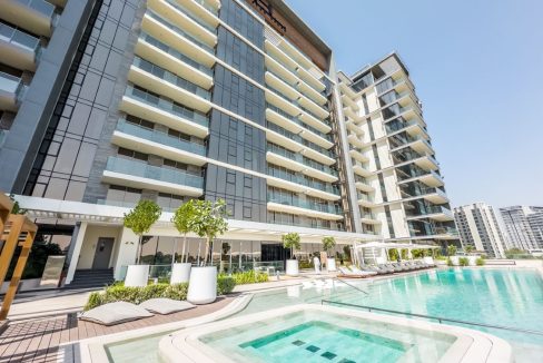 Stylish 1-Bedroom Apartment | Ellington House-20