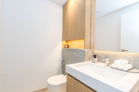 Modern 2BR+M with Top Amenities at Ellington House-21