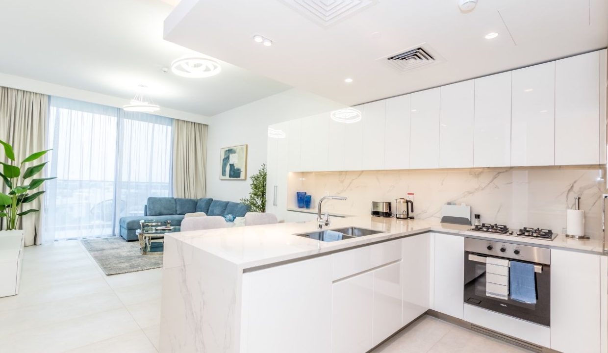 Modern 2BR+M with Top Amenities at Ellington House-9