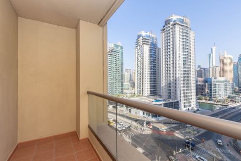 Large 1 Bed Apartment in Shams include the bills-11