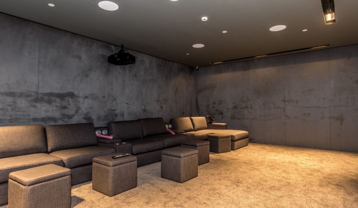 Elegant 2BR in Oakley Square  Residences-29