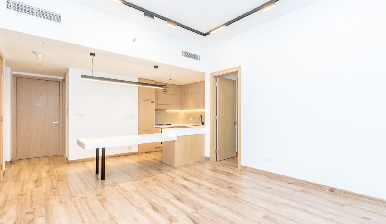 Elegant 2BR in Oakley Square  Residences-4