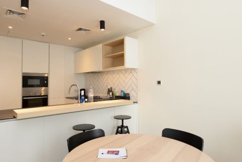 Modern 1-Bedroom Apartment in Belgravia 2-4
