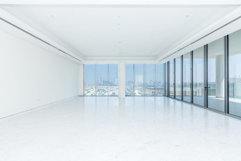 Elegant 4BR Penthouse with Panoramic Lagoon View-2