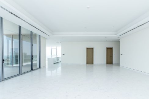 Luxury 4BR Penthouse with Stunning Lagoon Views-5