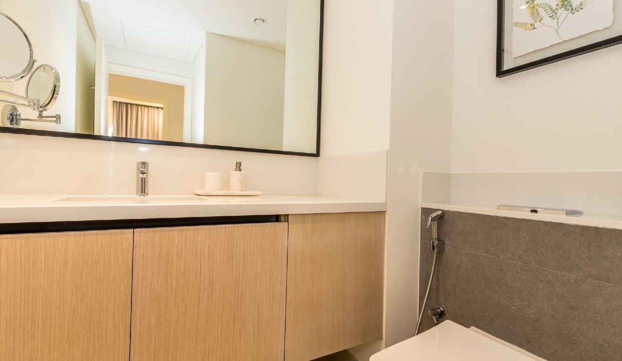 Luxury 3BR + Maid | Fully Furnished | Burj crown-20