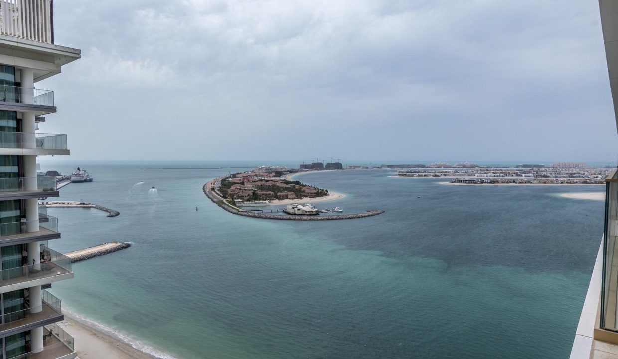 Luxury 1BR Furnished | Sea View | Grand View-2