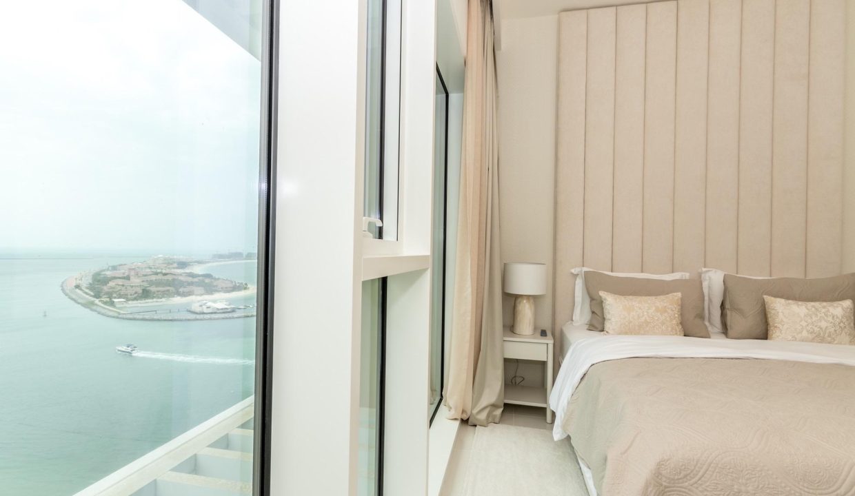 Luxury 1BR Furnished | Sea View | Grand View-13