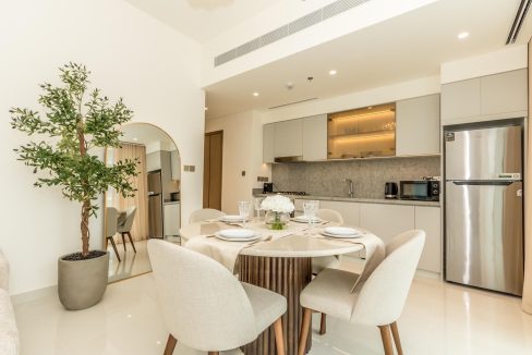 Luxury 1BR Furnished | Sea View | Grand View-10