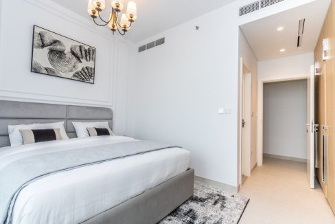 Modern 2BR+M with Top Amenities at Ellington House-3