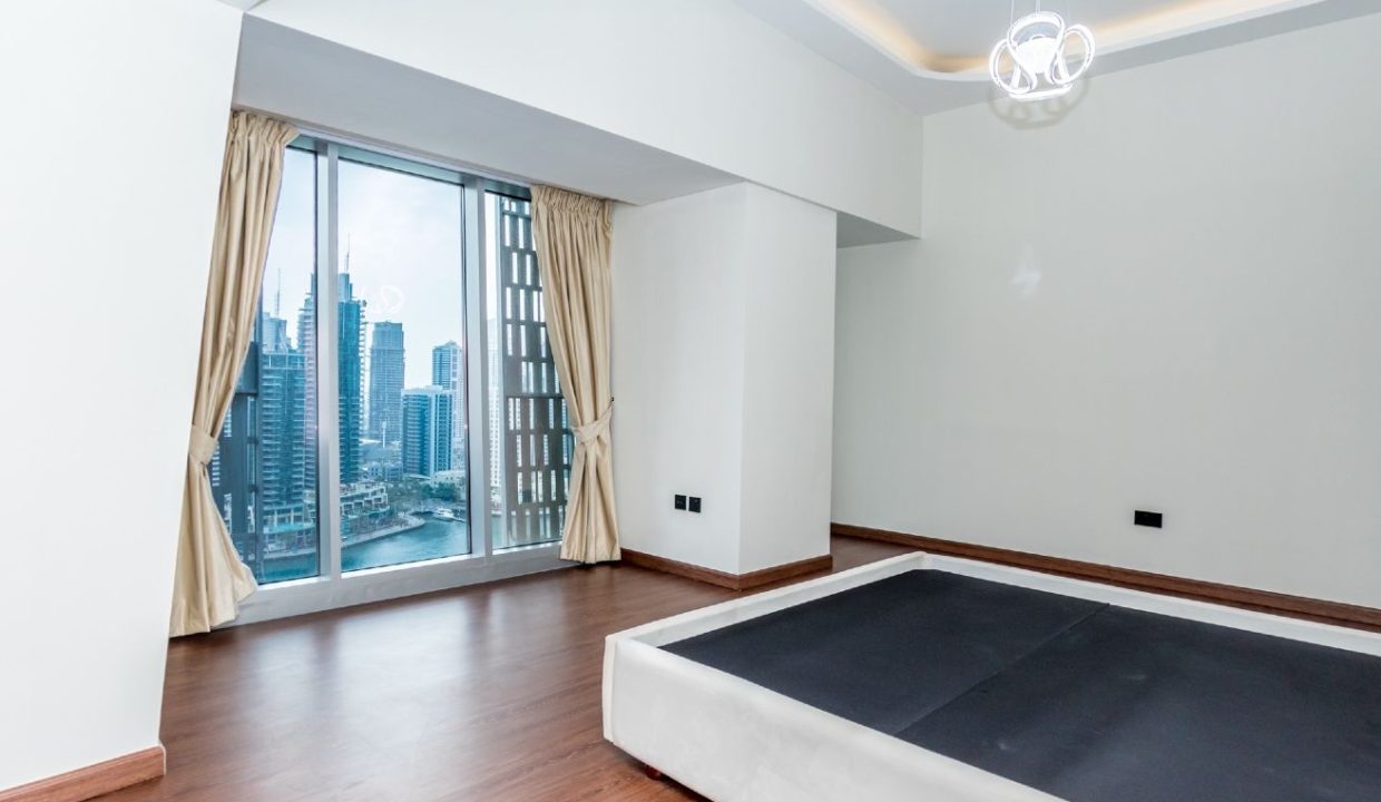 Stunning  2BR with Breathtaking Views-18