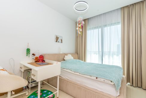 Luxurious 2-Bedroom Apartment in Vida Residence-7