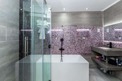 2BR | Fully Furnished | Upgraded | Sea View-29