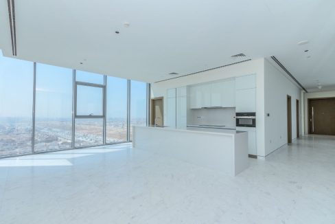 Elegant 4BR Penthouse with Panoramic Lagoon View-6