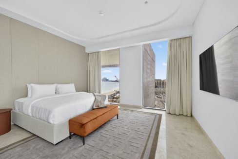 4BR + M| Designer Furnished | Palm Jumeirah-18